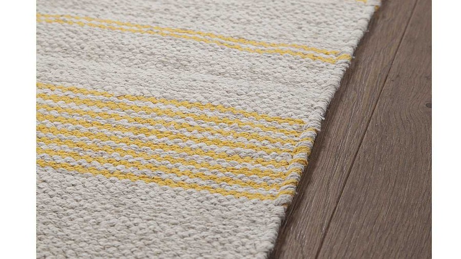 D Co Miliboo | Tapis Rectangulaire Beige Rayures Jaunes 140 X 200 Cm Cabourg